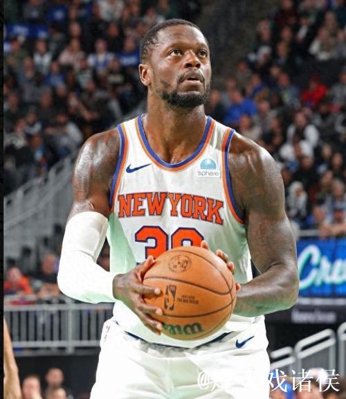 兰德尔表现亮眼:场均22分7板6助,真实命中率破60% 兰德尔表现亮眼:场均22分7板6助,真实命中率破60%